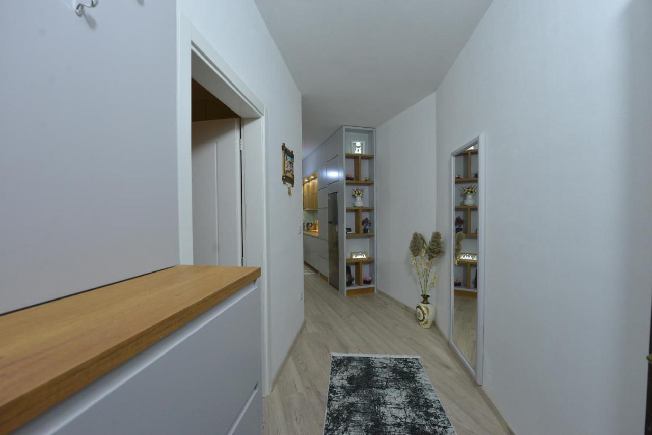 Denis Comfort Apartment Shkodër Exteriör bild