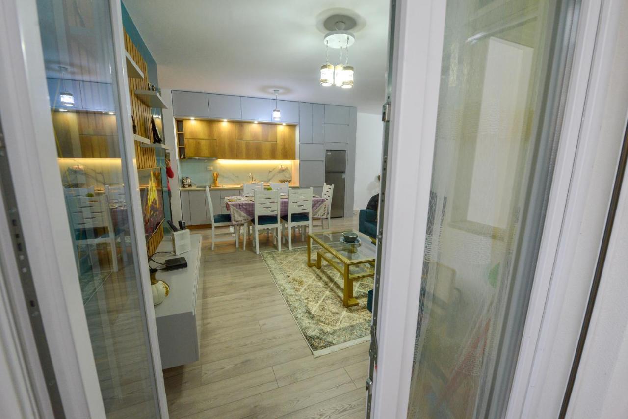 Denis Comfort Apartment Shkodër Exteriör bild
