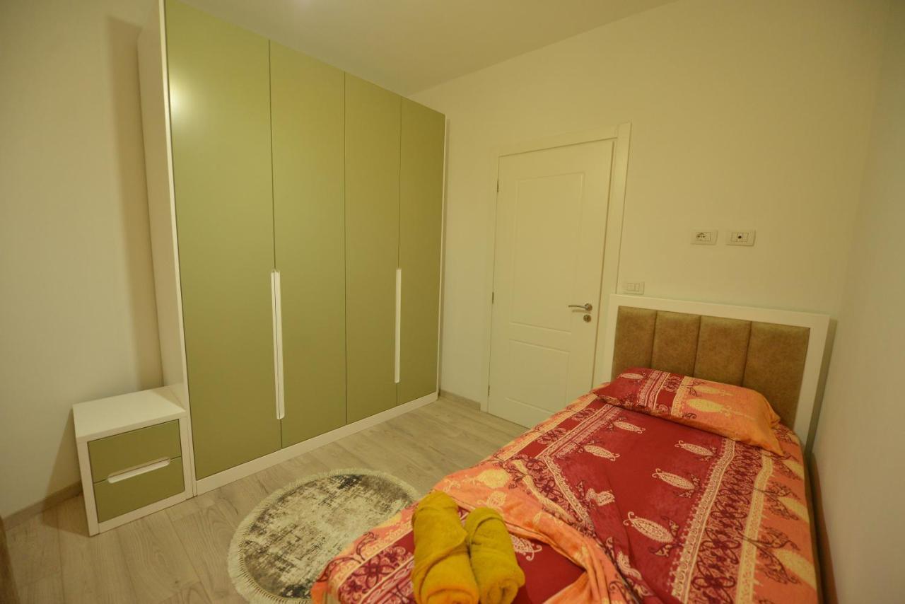 Denis Comfort Apartment Shkodër Exteriör bild