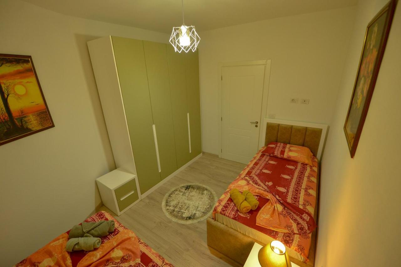 Denis Comfort Apartment Shkodër Exteriör bild